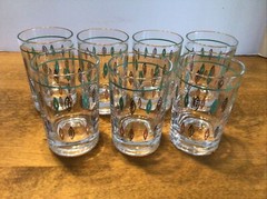 7 vtg retro mid century 3.5” juice glasses green black gold leaf motif