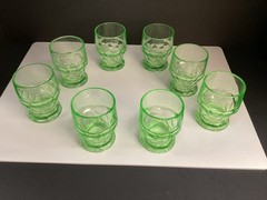 8 VTG uranium green Georgian tumblers 5oz flat depression glass USA