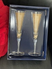 2 MIKASA «Love Story» 10 1/4″ Heart Scroll Champagne Flutes (Valentine’s)