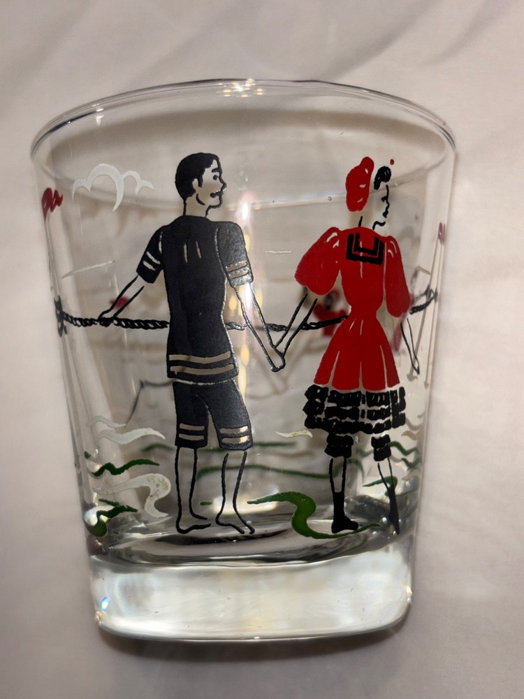 Vintage Libbey «Pickwick» old-fashioned glass gay 90’s era. 3.5″ tall 3″ rim