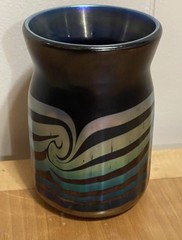 Elaine Hyde Iridescent Art Glass Tumbler Vase Ribbed Pulled Feather Pattern