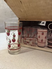 VTG Clear Strawberry Glasses Set of 12 – 11oz Glass Tumblers Strawberries Drink