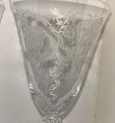 2 Vintage Floral Etched 9-Ounce Crystal 7 1/4″ Tall Water Goblet
