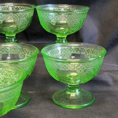 Vintage Lovebirds Uranium Glasses 7