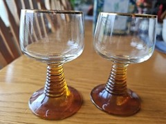 Amber Glass Goblets Pair, Rings Around Stems Gold Edges 4.25″ Tall