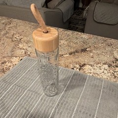 Glass Water Bottle with Bamboo Twist Lid, Leaf Pattern, 10.5″ Tall, Hand Wash
