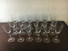31 White Wine Glasses Model Ové Délia Daum France H: 16.5 Cm (Price Per Piece)