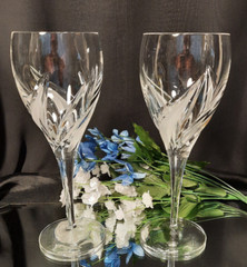 2 Poltar «Savannah» 9″ Crystal Swirling Flame Goblets Glasses for Wine/Water