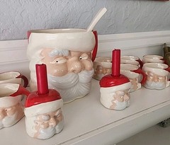 Mid Century Ceramic Santa Serving Set «Raised Eyebrow» Serves 12 Vintage