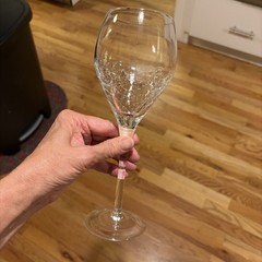 2 Pier 1 Reflections Crackle Glass Clear Wine Glasses 9.25″ Tall VGC