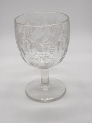 Vintage Clear Glass Etched Grapes stemmed water goblet, Decoration 806