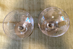 2 Etched Cocktail Champane Coupe Stemmed Glasses, has a Green Manganese Glow