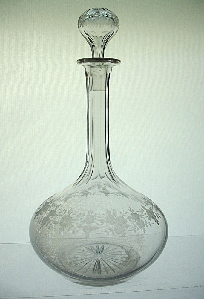 Fine Quality Antique Engraved Cut Glass Decanter with Stopper Has Residue