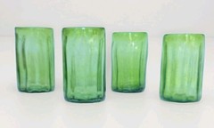 Unmarked Set of 4 Green Glass Tumbler Glasses, 12 fl oz, Round Hand blown glass