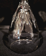 LENOX CRYSTAL MILLENNIUM EDITION FIRELIGHT WINE GLASS PLATINUM RIM 7 7/8″ USA