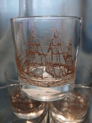 5 Vtg MCM Raised Gold Textured CLIPPER SHIP Nautical Whiskey Rocks Glass A7