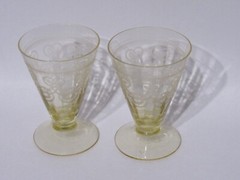 MORGANTOWN «Necklace» Pattern needle-etched yellow Cordial Glass Pair c.1930’s