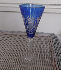 Cobalt Blue Cut to Clear Champagne or Wine Flute – 7-7/8″ Tall – Fans & Zipper