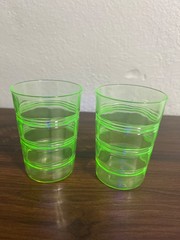 Vtg 1930s Anchor Hocking uranium 4″ drinking glasses Banded Ring set of 2
