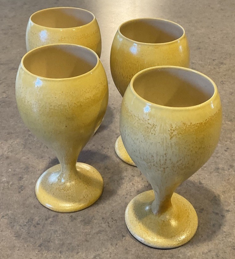THE POTTERY STEAKHOUSE :: Vintage Set/4 PEDESTAL DRINKING 5 1/4” GOBLETS HAWAII