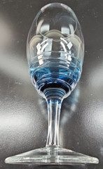 (1) Mikasa Cobalt Swirl Blue Iced Tea 22 Oz Elegant Clear Ribbon Glass Stemware