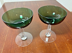 Set Of 2 Green Sherbet Champagne Glasses Clear Square Stem 5” Tall Hand Blown