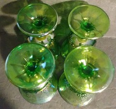 Set Of Four Perfect Indiana Glass Goblet Iridescent Green Carnival Grapes 5.25″