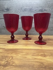 Juliska Arabella Ruby Red Glass Swirl Optic Water Goblets 6-5/8″ – 12oz~set Of 3