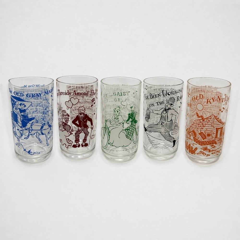 Lot of 5 Vintage 1950s Hazel Atlas Glss Co «Sing-A-Song» Glass Tumblers