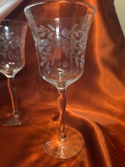A Set Of Deloris by Glastonbury – Lotus, 7.78″ Previously Owned – Water Goblets
