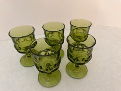 Set of (5) – Color Crown Green – Stemmed Wine Glasses Goblets – 4 1/4″ Tall