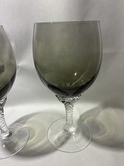 Set Of 4 Beautiful Sasaki Coronation Smokey Wine Glasses Clear Twisted Stem 10oz