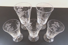Fostoria Willow Pattern 4 1/2″ Juice Glasses & 5 3/4″ Water Glasses Footed – 5