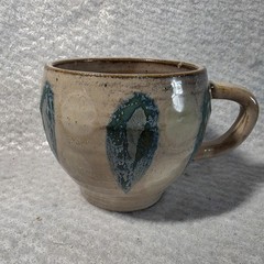 Stoneware Coffee Mug Large Beige Drip Glaze Decorated With Handle