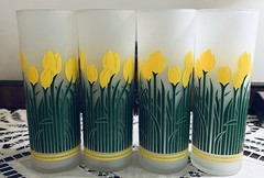 Set Of 4 MCM Pasinski Yellow And Green Frosted Glasses 6 3/4”