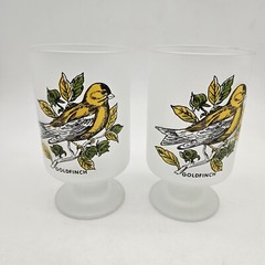 Set of 2 Vintage Mid Century Mod Goldfinch Footed Satin Glass Goblets 12 Ounces
