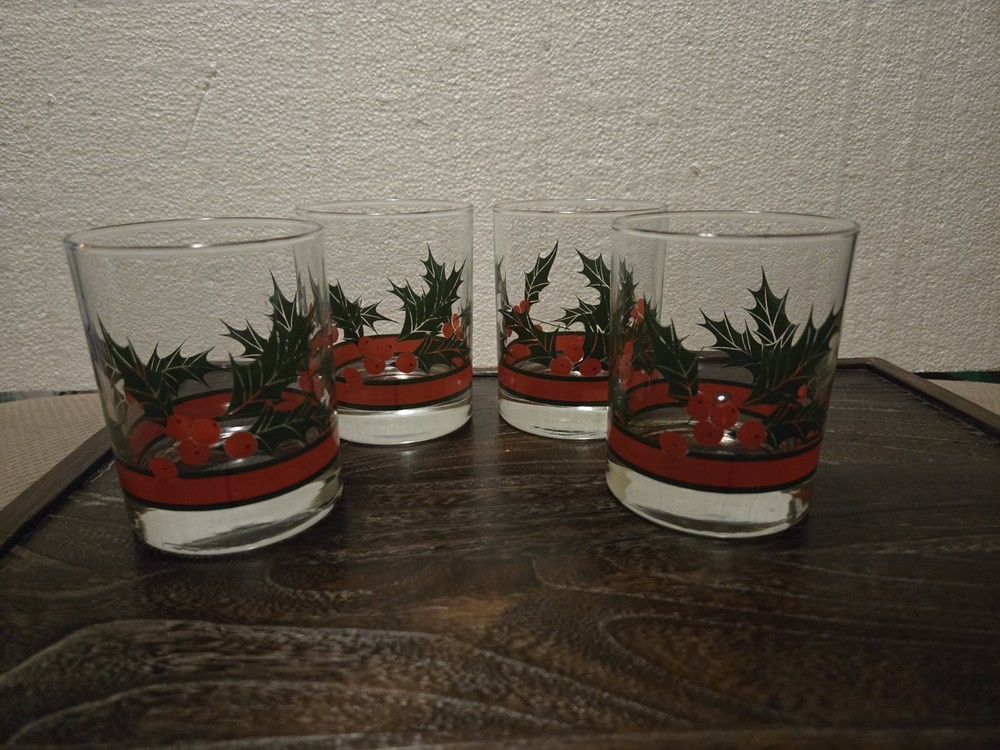 Vintage Libby Christmas Holly & Berries Rocks Low Ball Glasses Set Of 4 Or 5