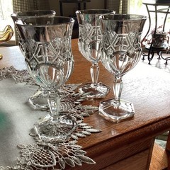1912 reverse 44 made by US glass
