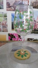 Decorated Holly Ribbons Christmas Wine Glass, Floral Theme