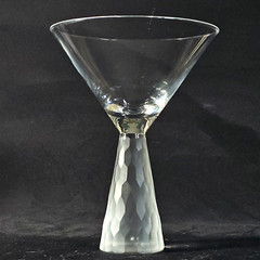 ARTLAND PRESSCOTT CLEAR MARTINI GLASS, Cut & Frosted Crystal, 8″, 10 Oz