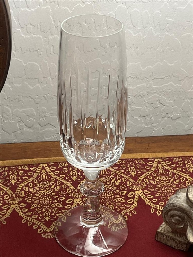 SCHOTT ZWEISEL Crystal TANGO Pattern CLEAR – 8″ CHAMPAGNE FLUTE – NICE!