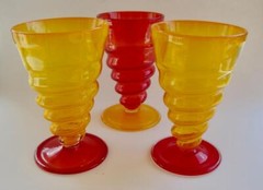 3 Rossi Thomas Art Glass Spiral Footed Goblets 16 oz Yellow Red Signed 6.75″