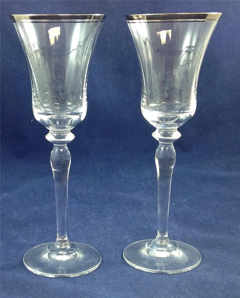 Mikasa Crystal JAMESTOWN Platinum Trim 2 Wine Glasses GREAT CONDITION T2704