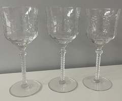 Set Of 3 Libbey Rock Sharpe Beaumont Wine Or Champagne Crystal Glasses. Mint!