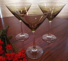 3 Cristal D’Arques Durand 7-1/2″ Martini Glasses Olive Green w/ clear stem (87)