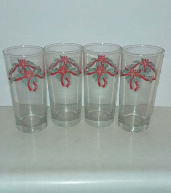 4 Anchor Hocking Poinsettia and Holly Ribbon Drink Glasses Christmas Barware