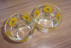 Hazel Atlas yellow daisy vntg 1950’s 1/2 pt sour cream glasses 3.25″ pair EUC