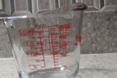 Vintage Anchor Hocking 2 Cup 500ml 1/2 qt Size Glass Measuring Cup Red