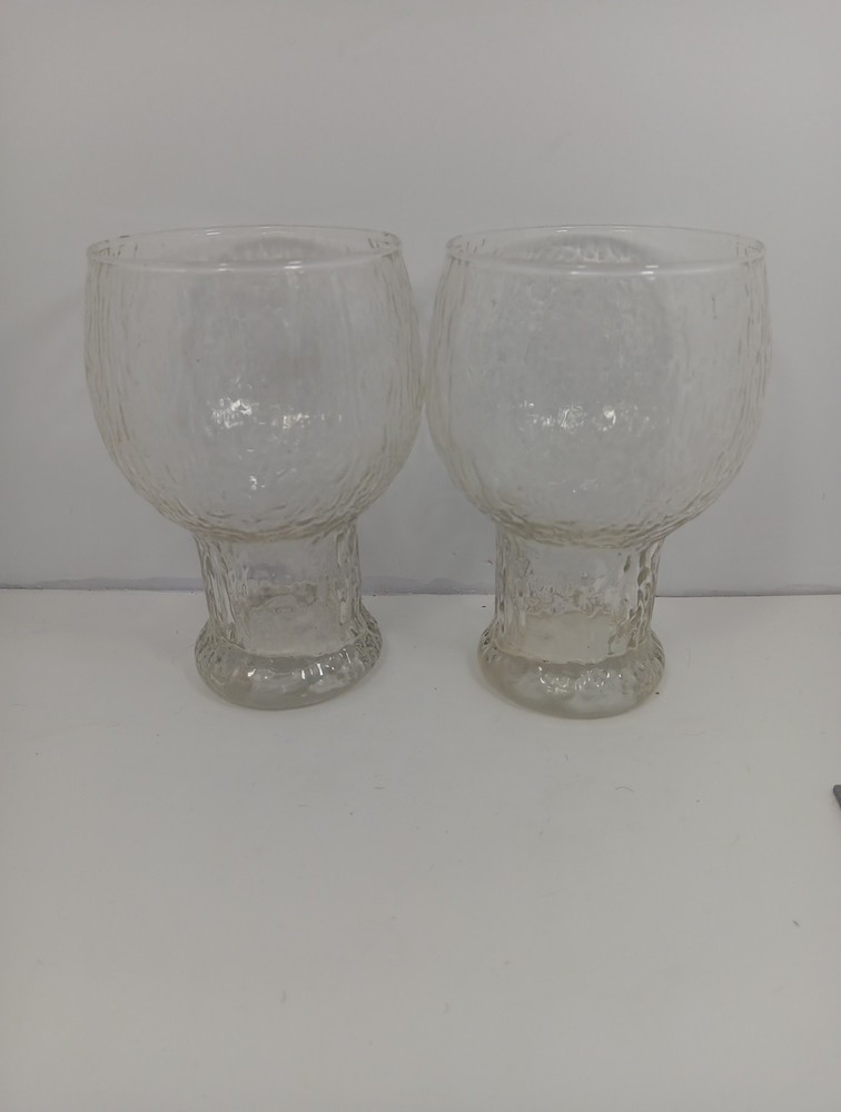 2 Vintage Indiana Textured Glacier Pattern Drinking Glasses Goblet