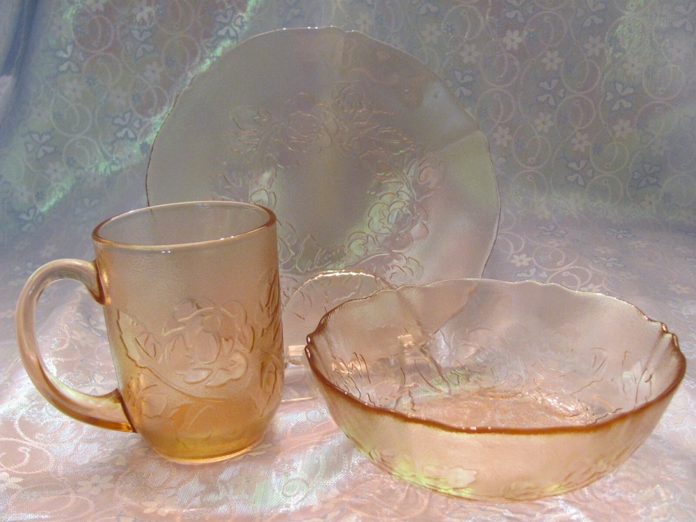 Arcoroc France Rosa Pink Pattern 3 PC set